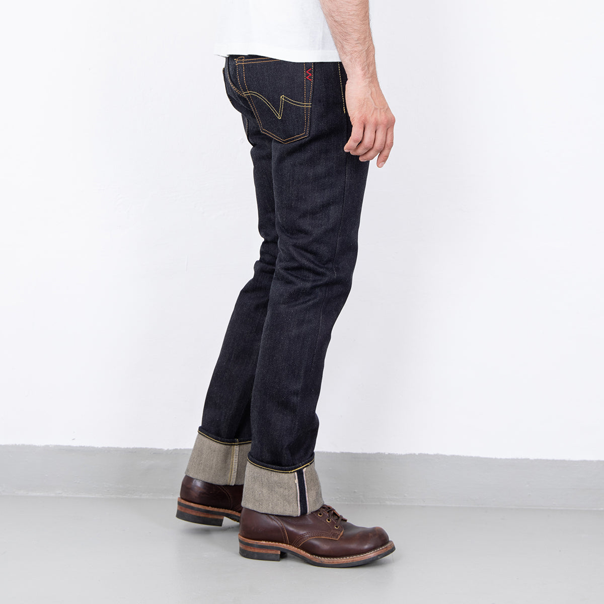 IH-777-XHS - 25oz Selvedge Denim Slim Tapered Cut Jeans - Indigo