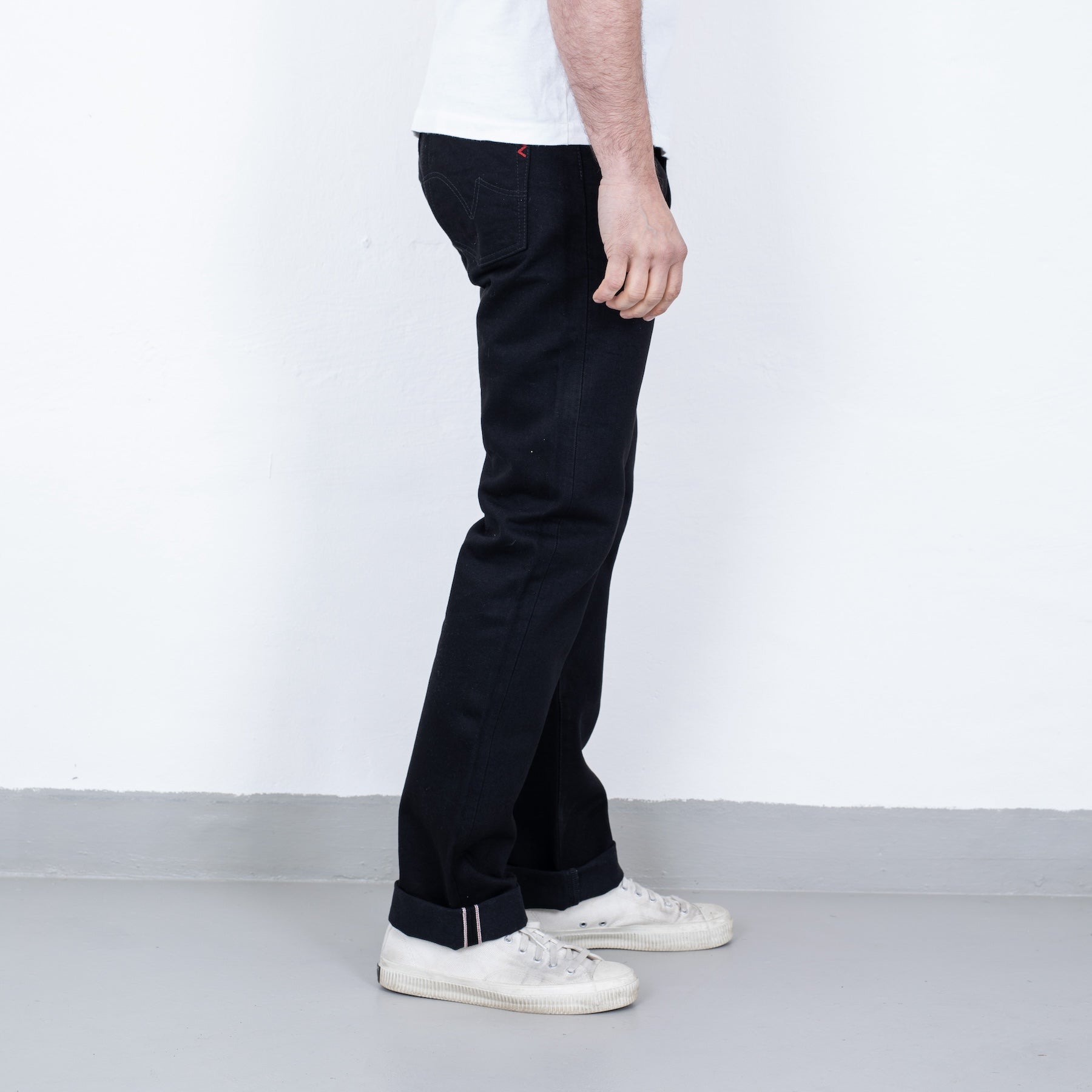 IH-888S-142BB - 14oz Selvedge Denim Medium/High Rise Tapered Jeans - Black/Black