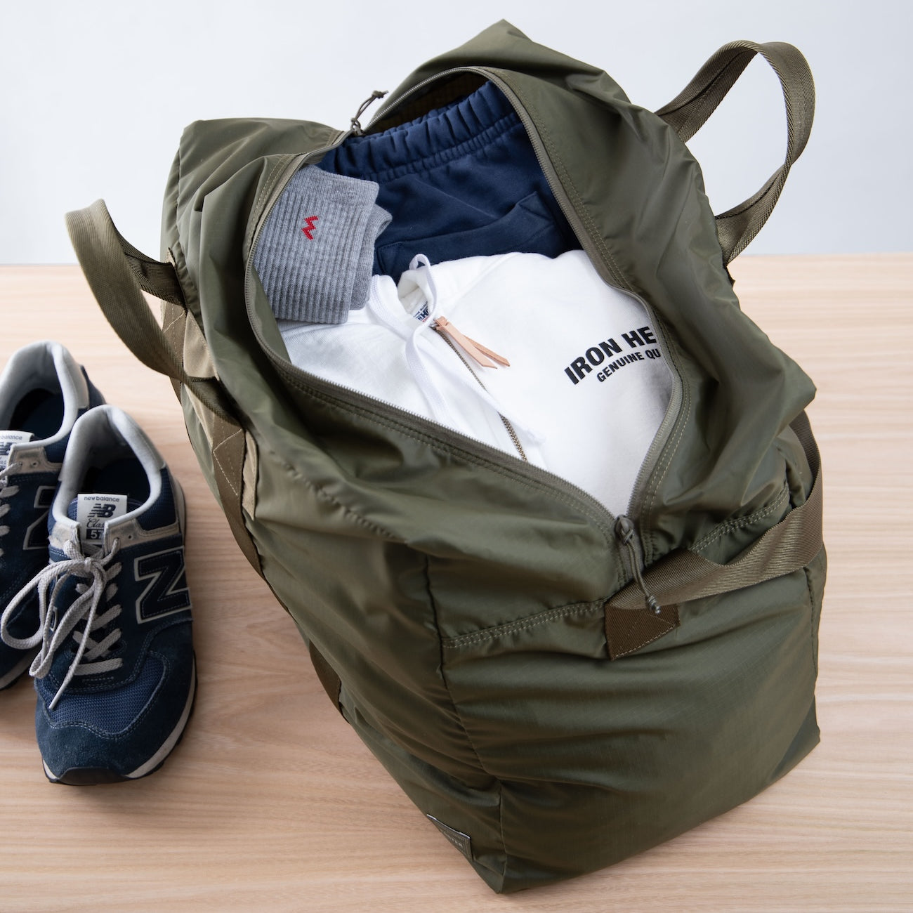 PO-FLEX-DUFFLE-BAG-OLV_-_Porter-Yoshida_Co_-_FLEX_2WAY_DUFFLE_BAG_S_-_Olive_045_25_03.jpg
