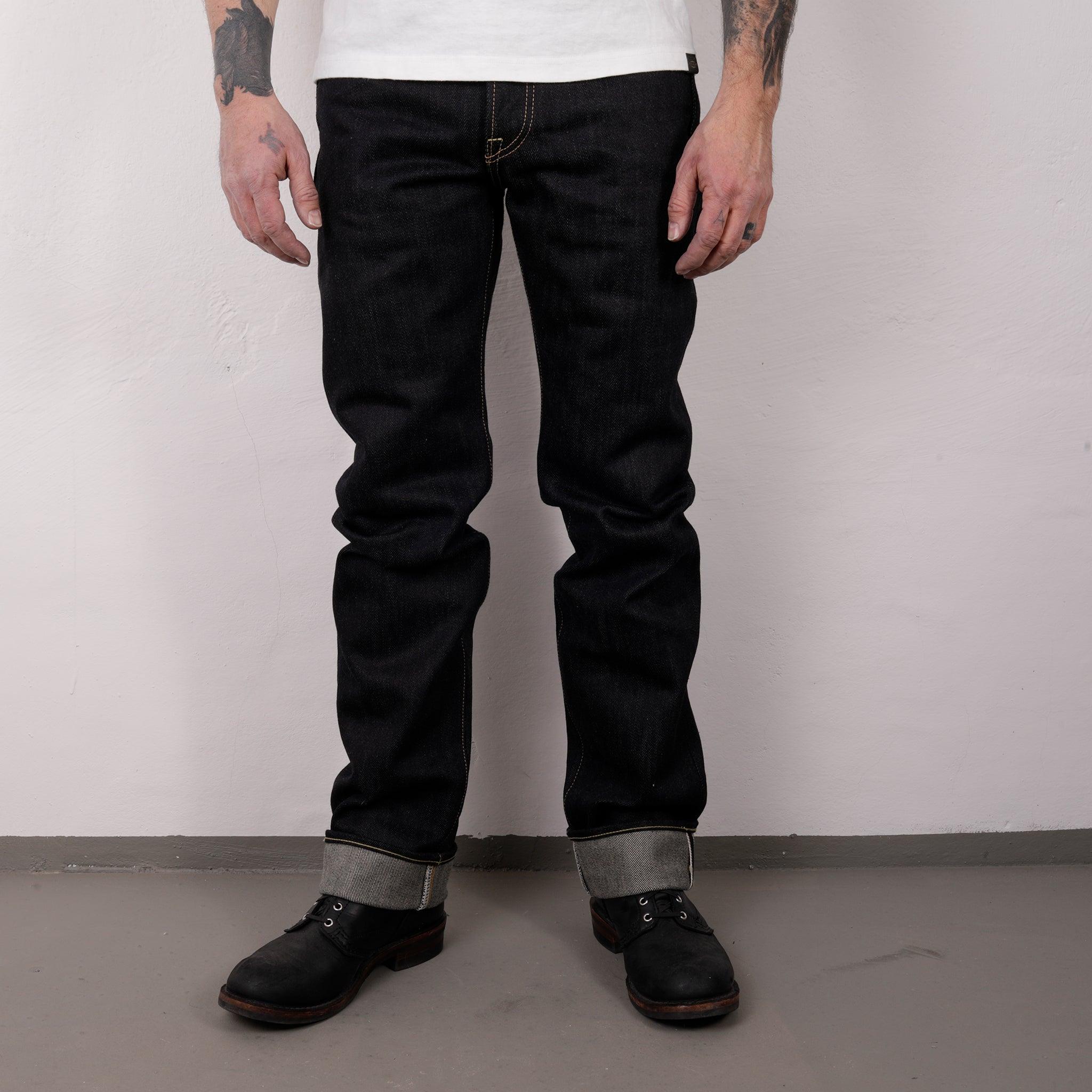 Image showing the IH-666-XHS - 25oz Slim Straight Cut Jeans Indigo which is a Jeans described by the following info 666, Bottoms, Iron Heart, Jeans, Released, Straight and sold on the IRON HEART GERMANY online store