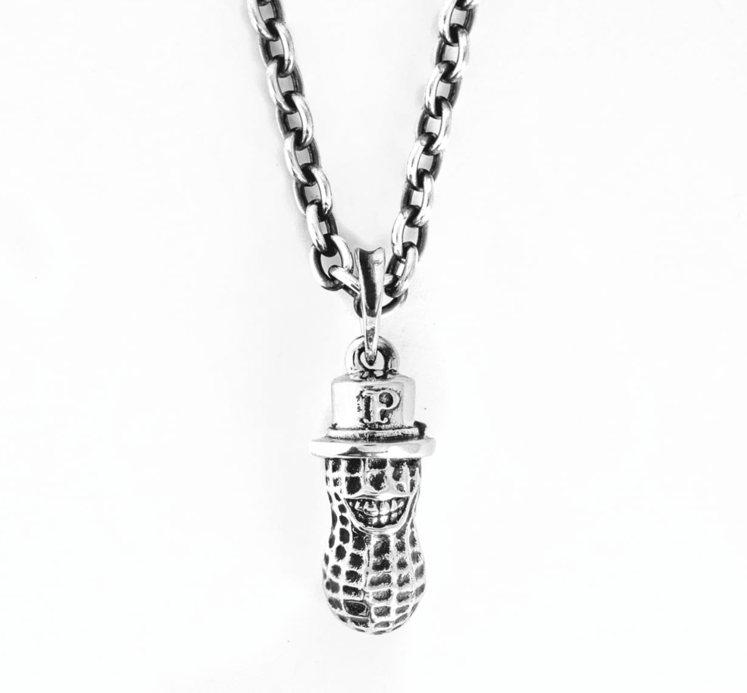 Image showing the Peanuts & Co MEDIUM PEANUTS Pendant with silver chain - Silver which is a Jewellery described by the following info Accessories, Jewellery, Peanuts & Co, Released and sold on the IRON HEART GERMANY online store