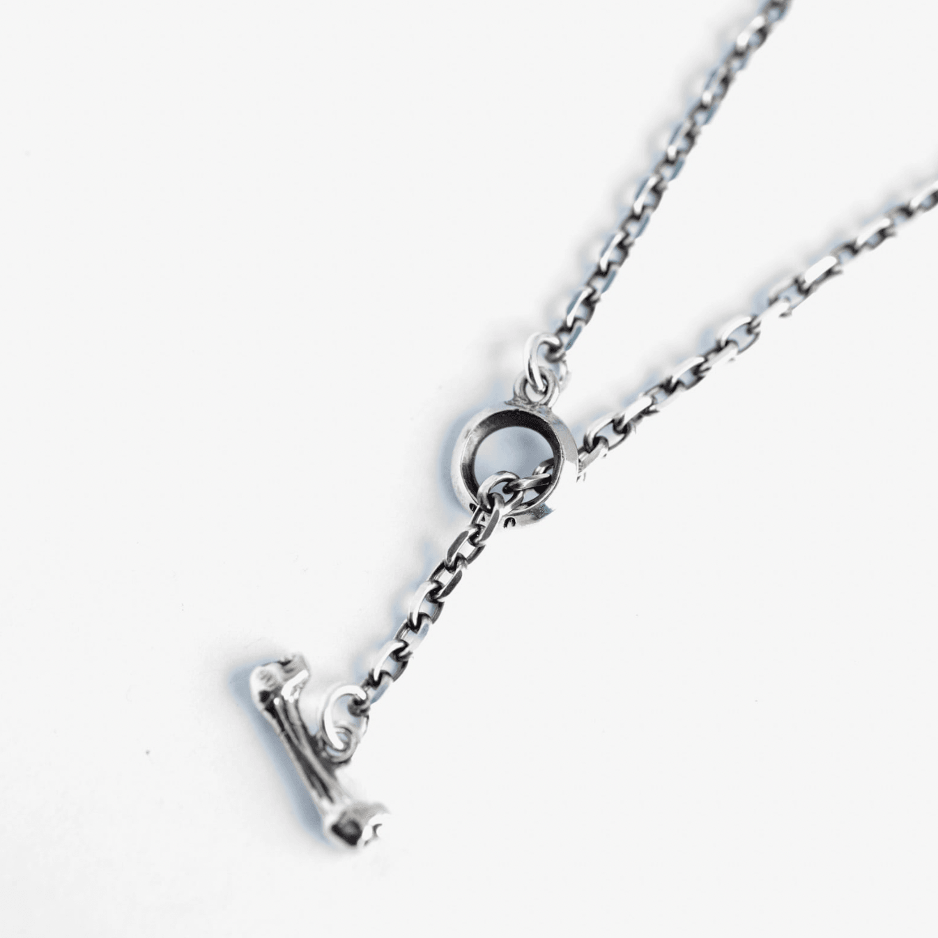 Image showing the Peanuts & Co SKULL HOOK CHAIN (square) - Silver which is a Jewellery described by the following info Accessories, Jewellery, Peanuts & Co, Released and sold on the IRON HEART GERMANY online store