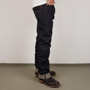 Image showing the IH-634S-142 - 14oz Selvedge Denim Straight Cut Jeans Indigo which is a Jeans described by the following info 634, Bottoms, Iron Heart, Jeans, Released, Straight and sold on the IRON HEART GERMANY online store